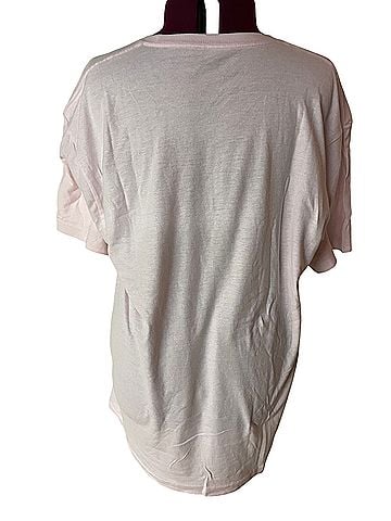 Hot Topic Short Sleeve T-Shirt (view 2)