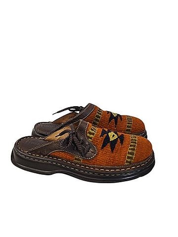 Born Mule/Clog (view 1)