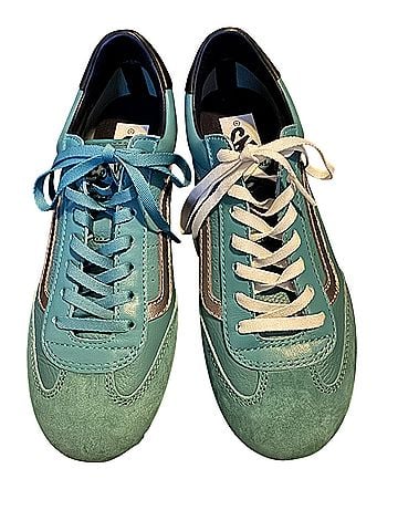 Vans Sneakers (view 1)