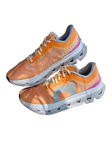 On cloudflow 5 Sneakers (view 2)