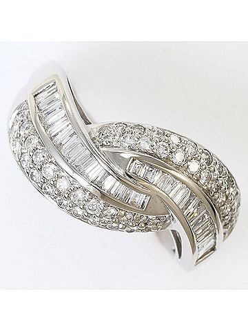 Unbranded 18K (18-karat white gold) ring with 1 diamond (0.48 ct) and 0.50 ct diamond. Comes a gemological certificate. Total weight: 6.6g. Like new condition. (view 1)