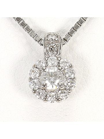 Unbranded 18K (18-karat white gold) necklace with 0.09ct and 0.11ct diamonds. Comes a certificate of authenticity. Total weight 3.1g. 50cm length. Like new condition. (view 1)