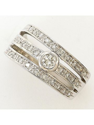Unbranded PT900 Platinum Ring with 0.33 ct Diamond, Certificate of Authenticity Included, Total Weight 5.2g, Like New Condition. (view 1)