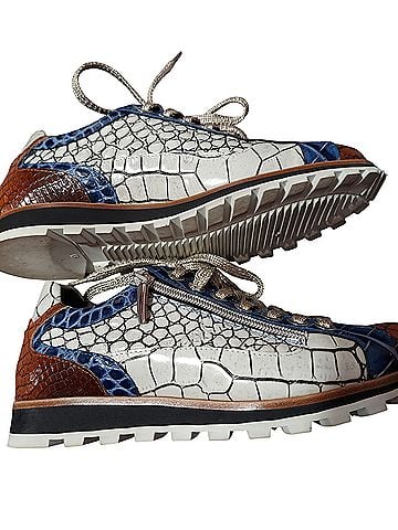 Diva Sneakers (view 2)