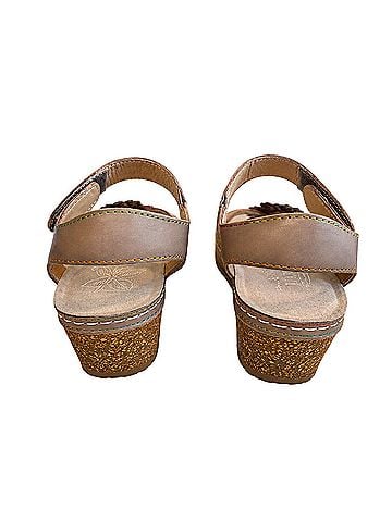 L'Artiste Cuteness Wedges (view 2)