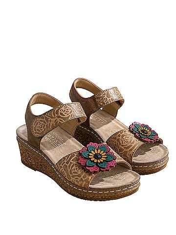 L'Artiste Cuteness Wedges (view 1)