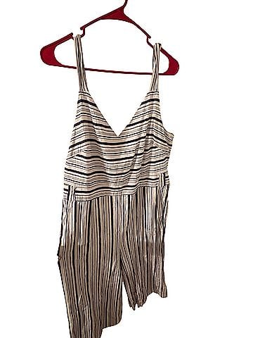 Elle Jumpsuit (view 2)