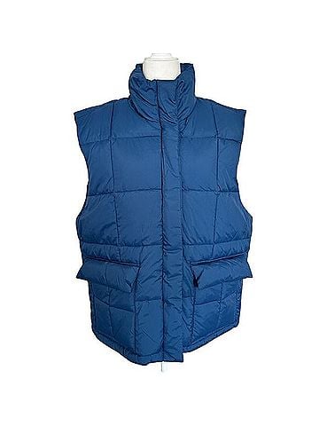 Beyond Yoga Big Cozy Puffer Vest Jacket (view 1)