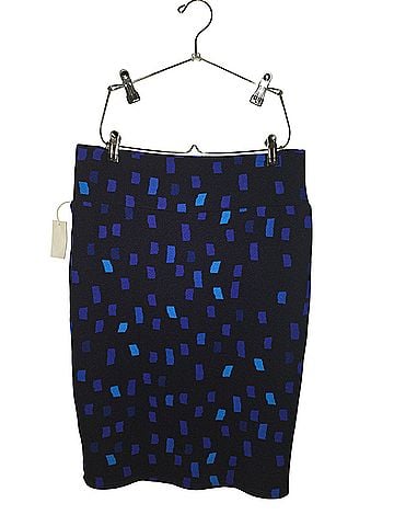 Lularoe Cassie Casual Skirt (view 2)