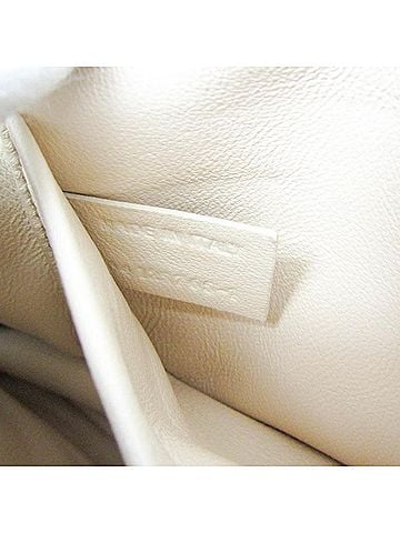 Chloé Elsie Chain Shoulder Bag Leather Beige Leather Shoulder Bag Bag (view 2)