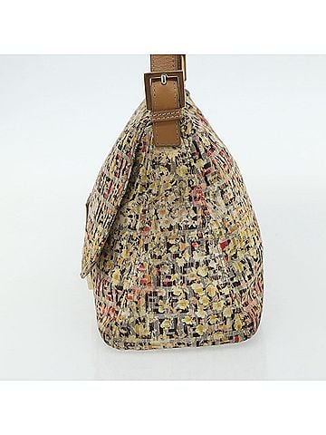 Fendi Mamma Baguette Zucca Canvas Beige Canvas Shoulder Bag Bag (view 2)