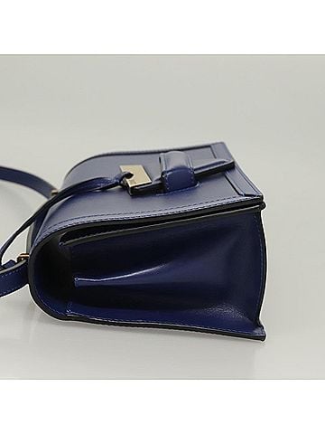 Loewe Barcelona Shoulder Bag Leather Blue Leather Shoulder Bag Bag (view 2)