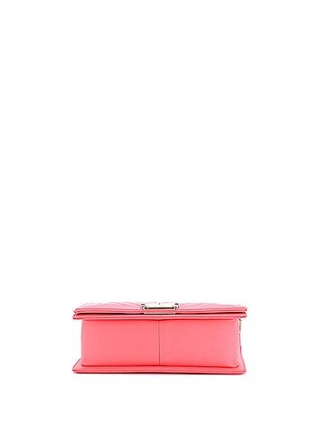 Chanel Boy Flap Bag Chevron Calfskin Old Medium (view 2)