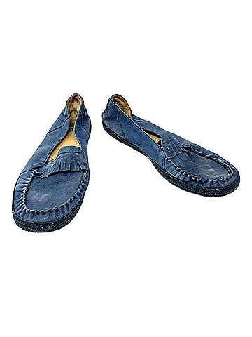 Ugg Flats (view 1)