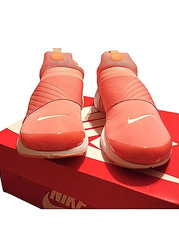 Nike Nike Big Girl's Presto Extreme Running  Sneakers (view 1)