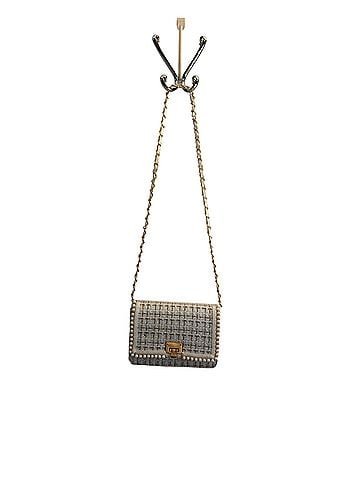 Amazon Essentials Crossbody Bag (view 1)