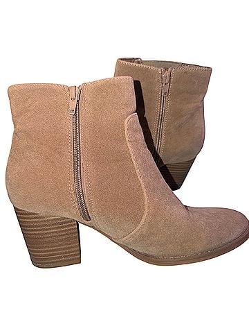 Universal Thread Ankle Boots (view 2)