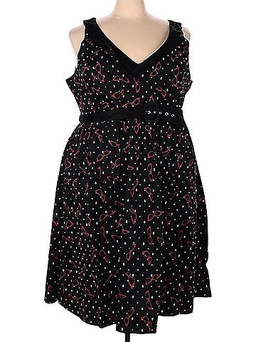 Retro Chic by Torrid Retro Chic Casual Dress (view 1)