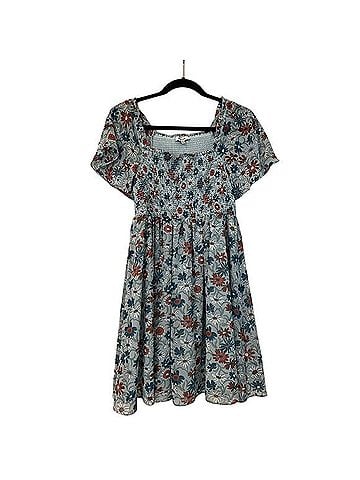 Madewell Flutter Sleeve Smocked Wildflower Garden Dress Casual Dress (view 1)