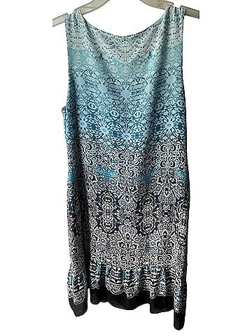 White House Black Market Tunic Sleeveless T-Shirt (view 2)