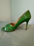 Butter Green Heels Size 9 - photo 4