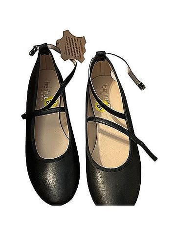 Bernie Mev Flats (view 1)