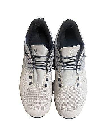 On Cloud Sneakers (view 2)