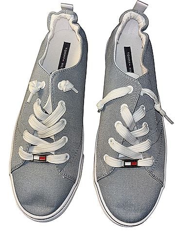 Tommy Hilfiger Sneakers (view 1)