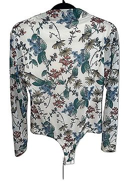Steve Madden Long Sleeve T-Shirt (view 2)