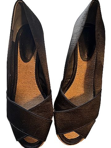 Adrienne Vittadini Wedges (view 1)