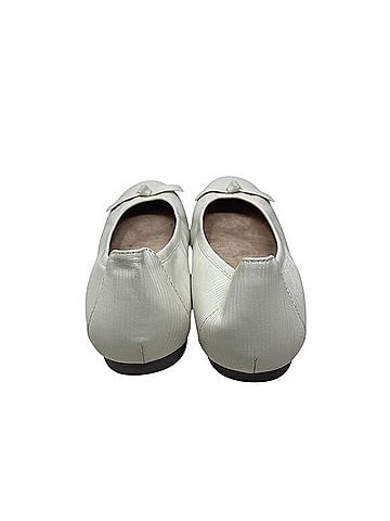 Vionic Flats (view 2)