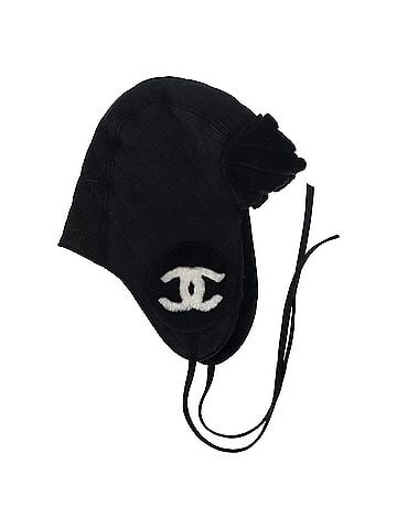 Chanel Chanel Quilted Hat in Black Lambskin Shearling (view 1)