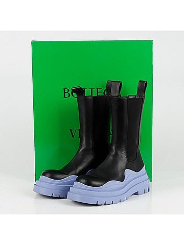 Bottega Veneta Chelsea Boots Size (view 1)