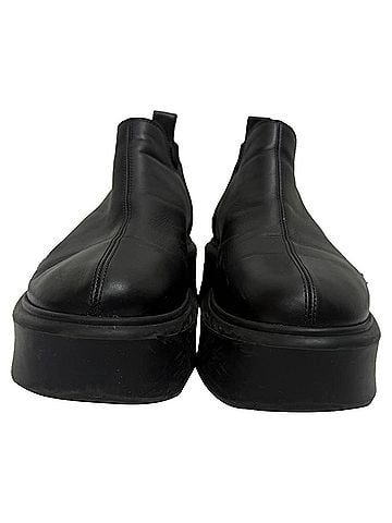 The Row The Row Robin Flatform Ankle Boots in Black Leather (view 2)