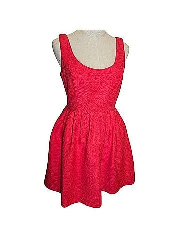 Donna Morgan Casual Dress (view 1)