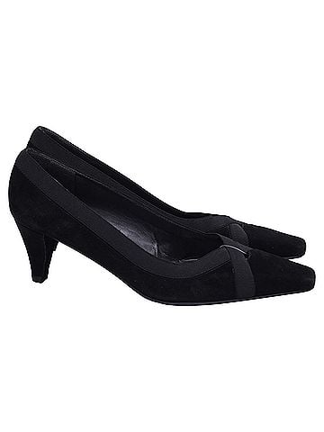 Stuart Weitzman Stuart Weitzman Keyhole Accent Pumps in Black Suede (view 1)
