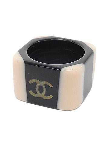 Chanel Chanel ring (view 1)
