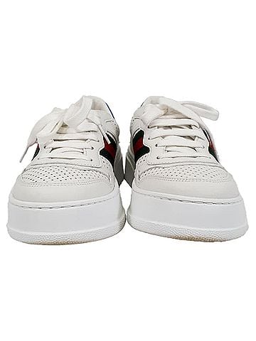 Gucci Gucci Chunky B Sneakers in White Leather (view 2)