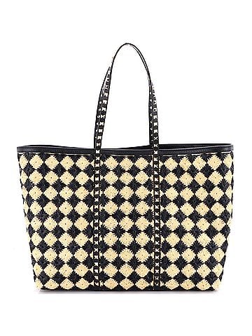 Valentino Garavani Rockstud Shopping Bag Check Embroidered Raffia Large (view 1)