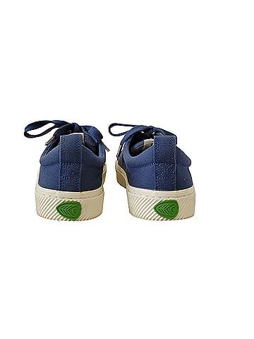 Cariuma Cariuma Sneakers (view 2)