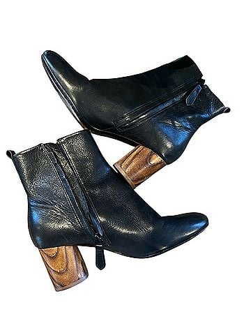 Tory Burch Ankle Boots (view 2)