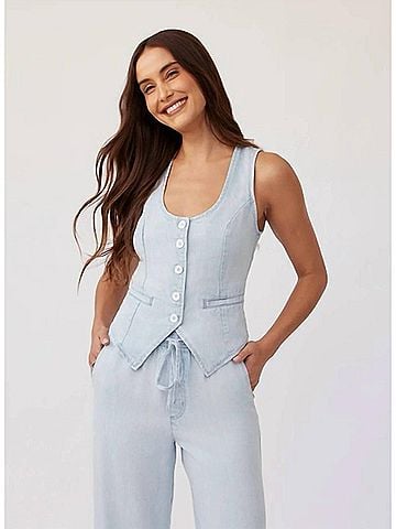 Bella Dahl Scoop Neck Vest in Oasis Spray (view 2)
