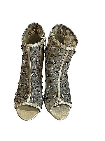 Vera Wang Boots (view 1)