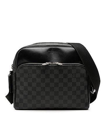 Louis Vuitton Damier Graphite Dayton Reporter MM (view 1)