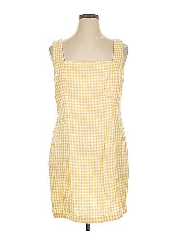 Old Navy Casual Dress (view 1)