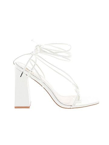 PrettyLittleThing WHITE WIDE FIT TOE LOOP ANKLE TIE CHUNKY BLOCK HEEL SANDALS Heels (view 1)