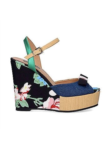 exe Women's Naomi 011 Wedge Heel (view 1)