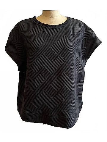 See and Be Seen Women's Call My Jet Textured Top in Black (view 2)