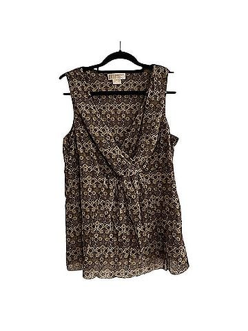 Michael Kors Sleeveless T-Shirt (view 2)