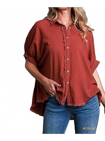 Umgee Linen Blend Top With Frayed Placket in Rosewood (view 2)